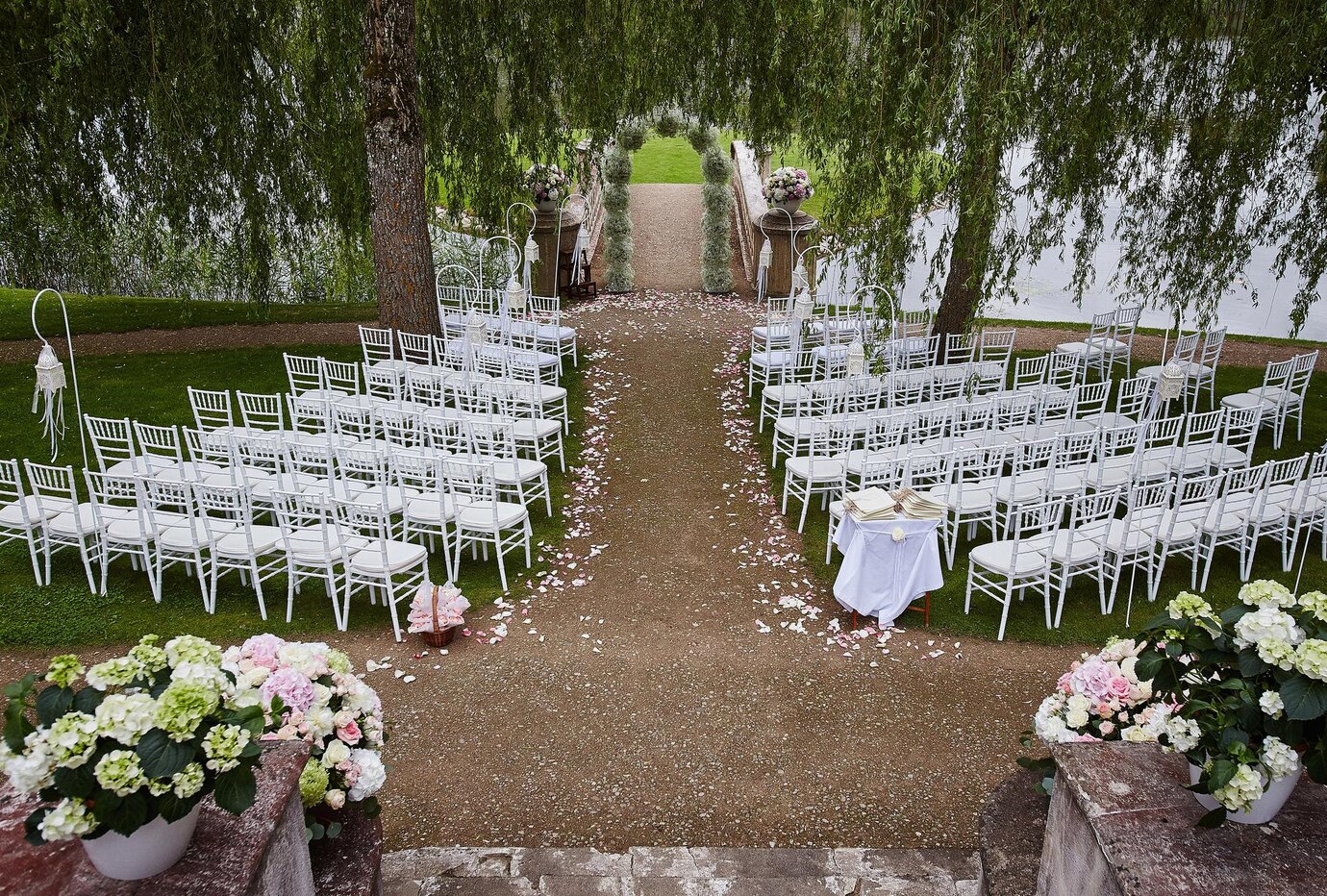 ۱۰ آپشن که هر باغ تالار عروسی باید داشته باشد!